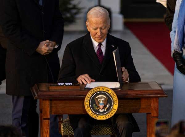 Biden bars US federal agencies from using commercial spyware