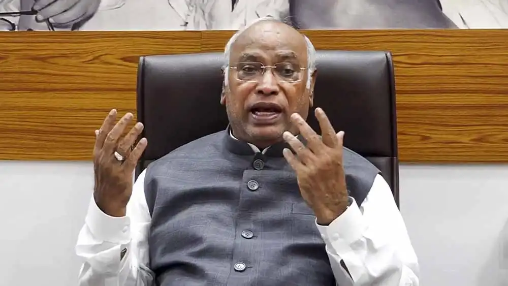 Kharge writes to PM on 'threats' to Rahul - Nagaland Post