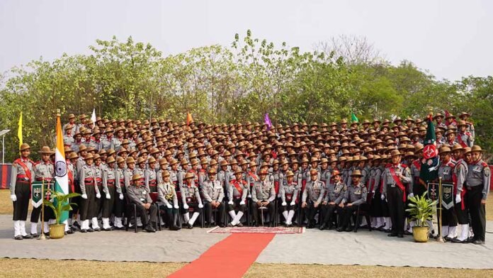 282 recruits, including 36 women