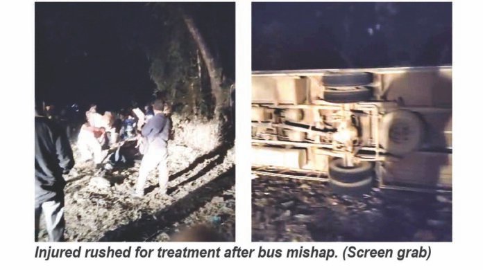 5 dead, 9 injured
