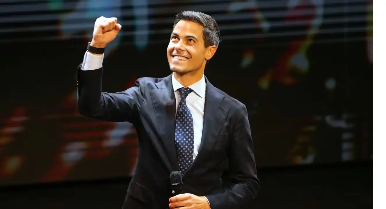 Dutch king swears in new coalitiongovt led by youngest premier Rob Jetten