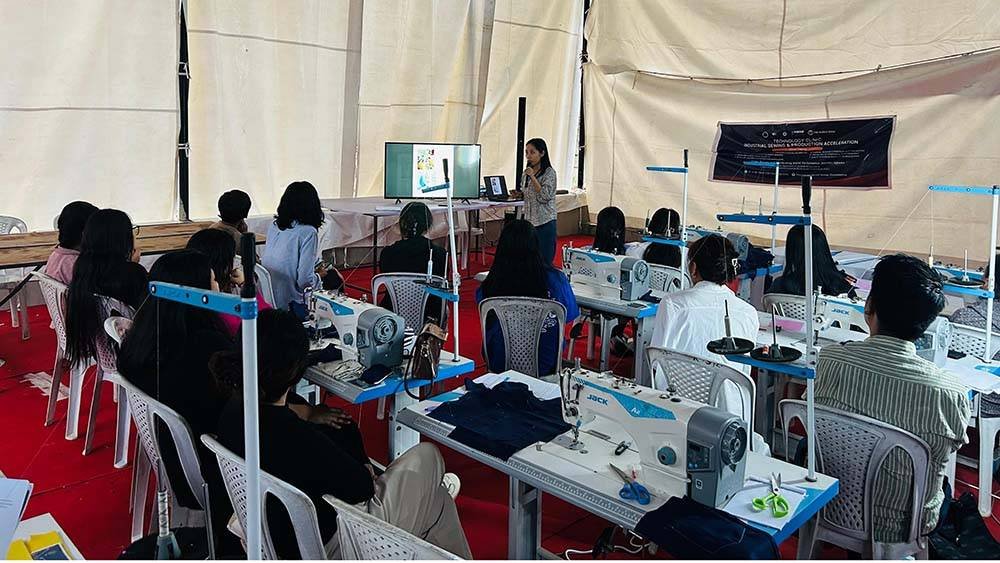 Technology clinic held in Sovima