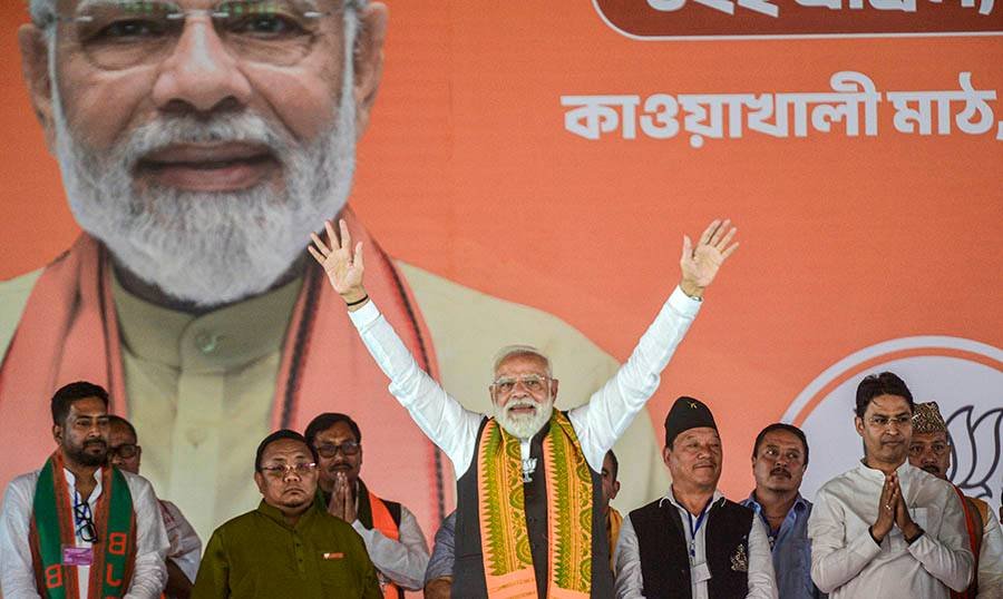 TMC supports ‘tukde-tukde’ gang: Modi