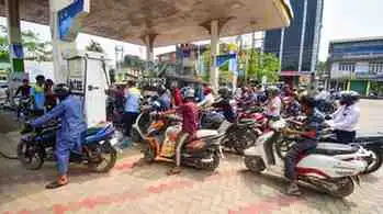 2‑wheelers’ retail sales jump 13.4 pc in FY26